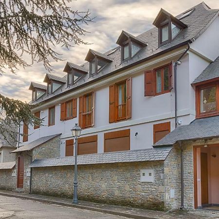 莱斯Saplan Real Estate Montlude公寓 外观 照片